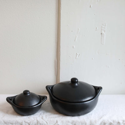 https://thecuraco.com/cdn/shop/products/ChambaImports-Casserole-TheCuraCo-Seattle-TwoSizes_400x.jpg?v=1637711471